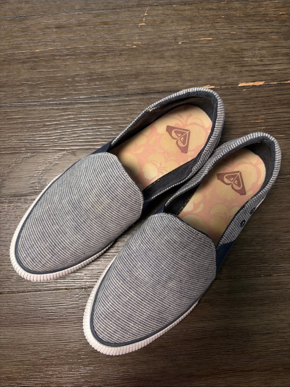 Roxy Women's Slip-On Flats in Light Gray with Navy Accent